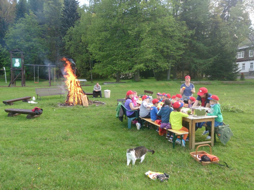Erzgebirgshof Bethlehemstift Hotel Neudorf-Bornstein Luaran gambar